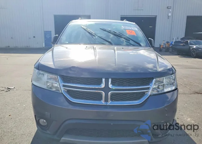 3C4PDCBB8HT695555: 99157215