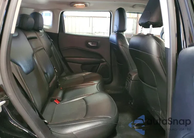 3C4NJDBB2KT653735: 99881655