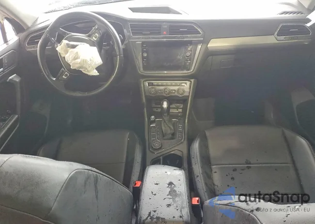 3VV2B7AXXKM060750: 72998395