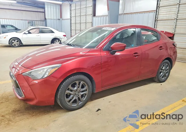 3MYDLBYV0JY302174: 98428185