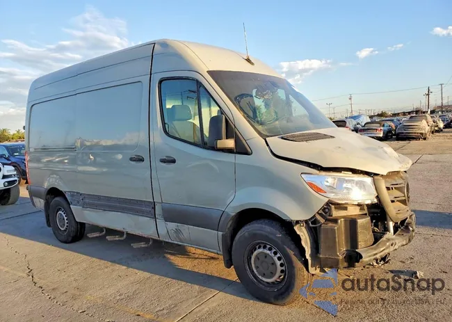 WD4PF0CD6KP052986: 74710425