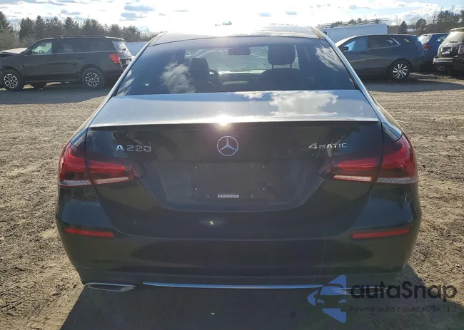 WDD3G4FB2KW015209: 99804465