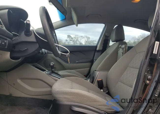 KNAFK4A67F5392496: 99633005