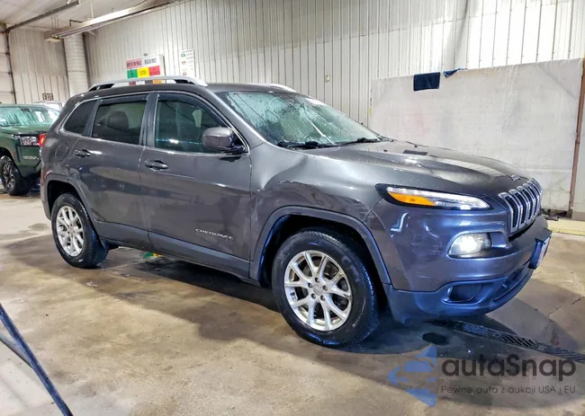 1C4PJMCSXHW565932: 98675825