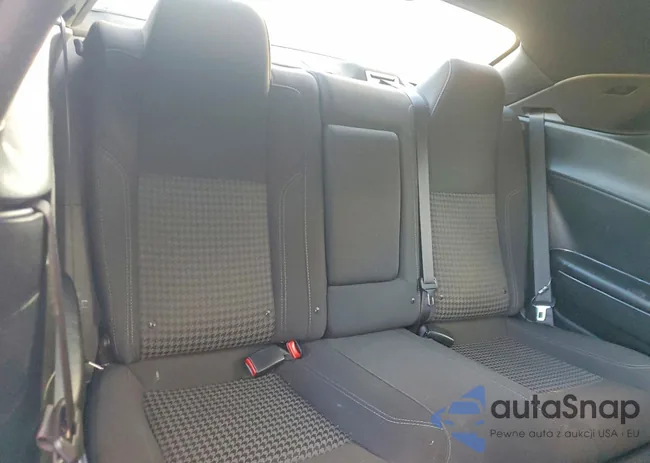 2C3CDZAG6KH560626: 98720445