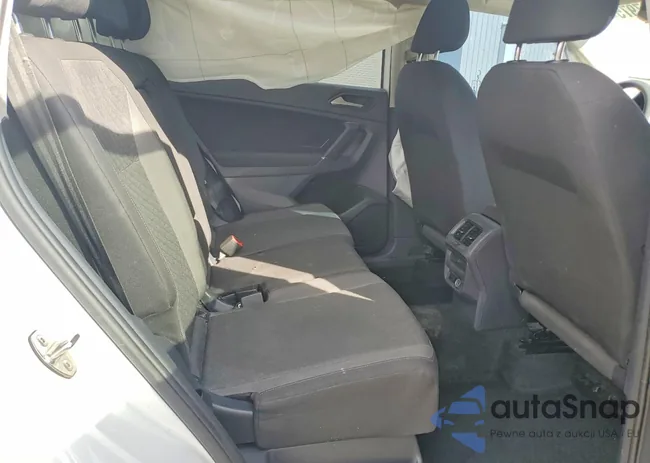 3VV0B7AX4LM088133: 74137975