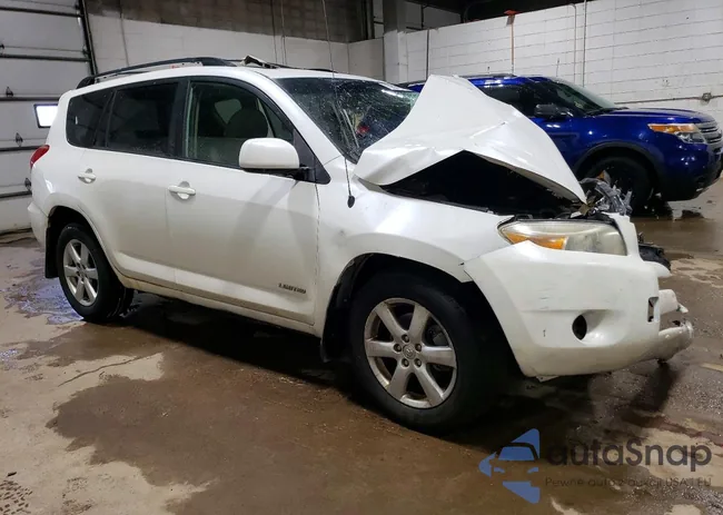 JTMBK31V375028452: 73932155