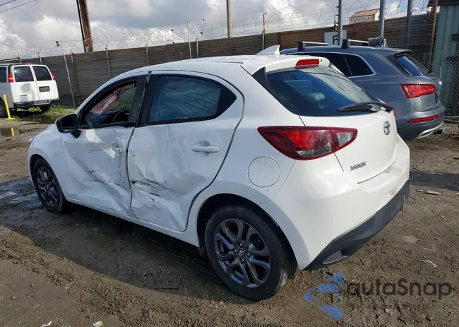 3MYDLBJVXLY700411: 99307825