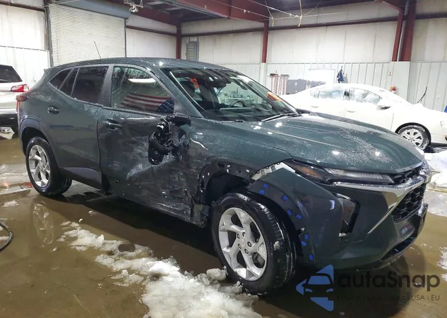 KL77LFEP2TC006042: 99045335