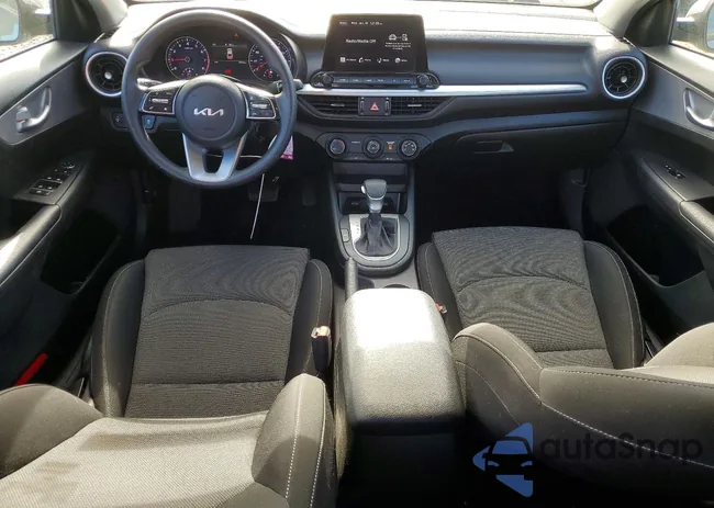 3KPF24AD6PE593555: 74942885