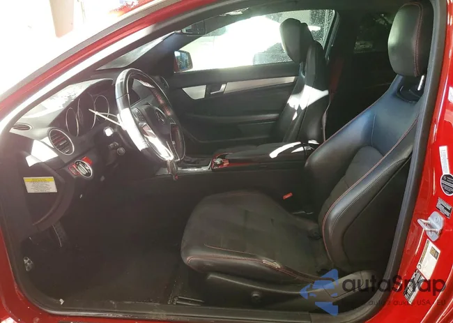 WDDGJ5HB6DG050886: 73863765