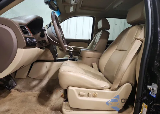 1GKFK16307R245449: 74702525