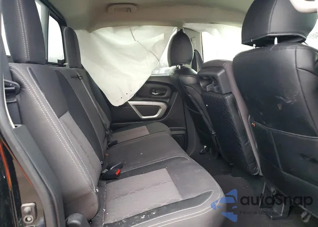 1N6AA1EC6RN117086: 72268485