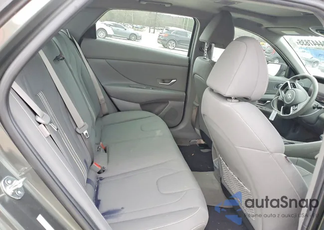 KMHLS4DG4RU731098: 94447835