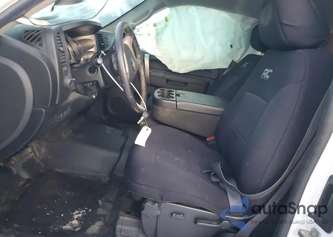 1GCRKSE37BZ177756: 74667075