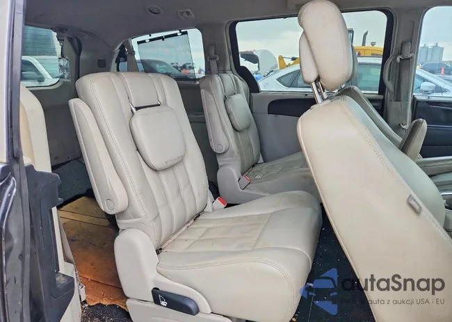 2C4RC1CG9DR571673: 74604845