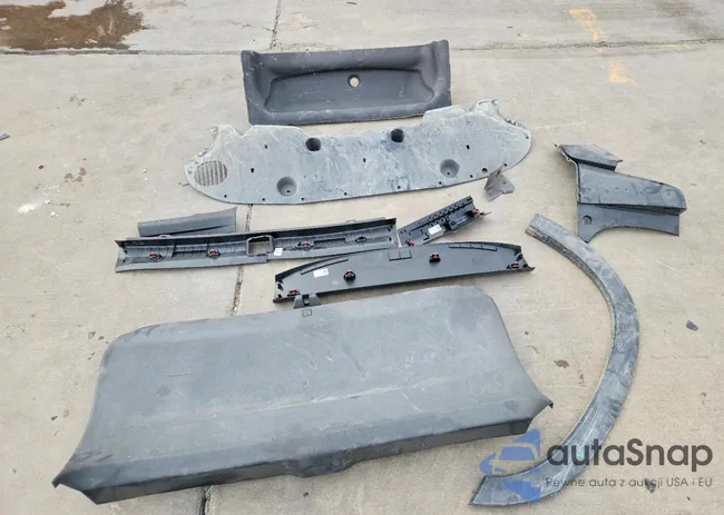 3GNKDBRJ7RS230104: 74384665