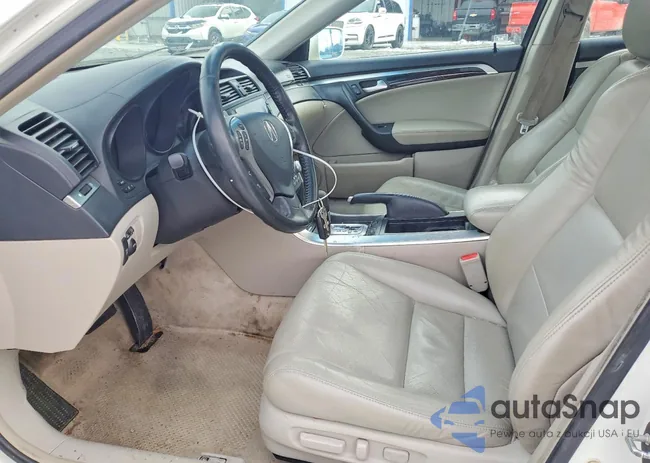 19UUA66208A034246: 74822995