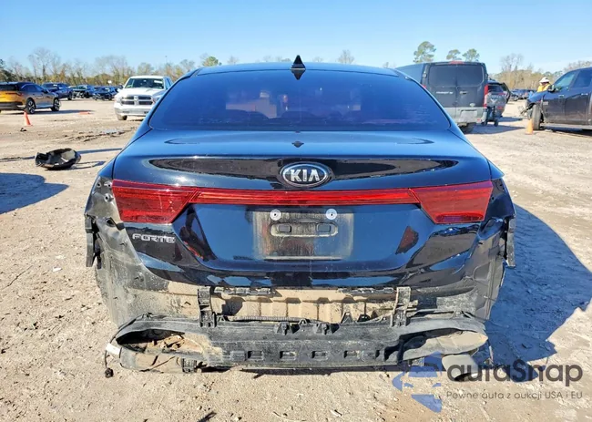 3KPF24AD1ME395302: 72848135