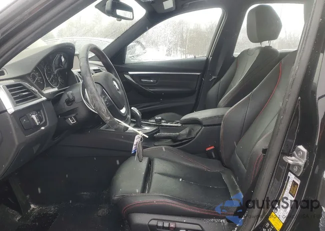 WBA8E3G50GNT75985: 74468145