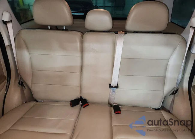 1FMCU9EG4BKA81633: 74430305