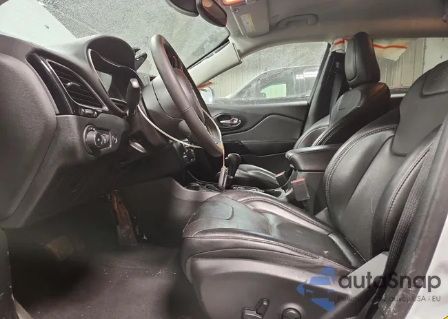 1C4PJMMB5PD114688: 73404425