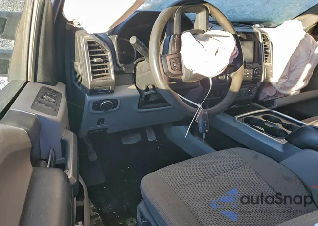 1FT8X3B65JEC73151: 73159615