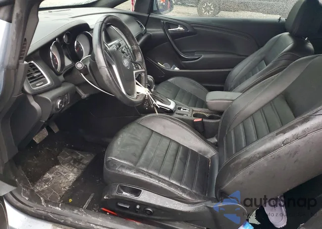 W04WT3N57GG051983: 98691635