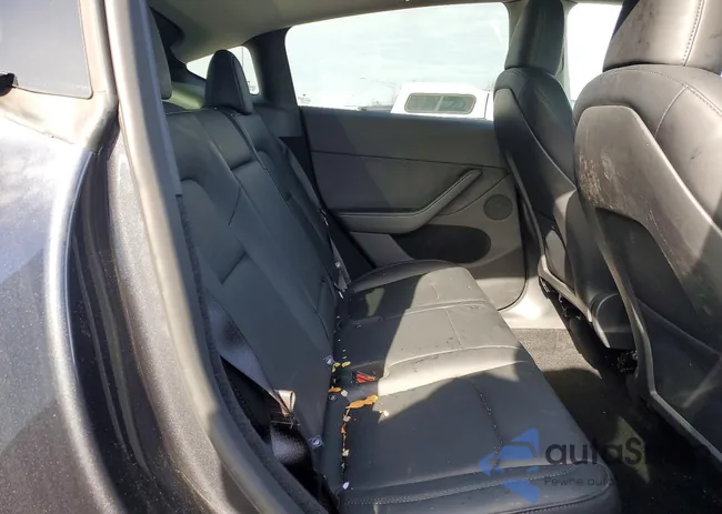 7SAYGDEE0RA335199: 99789295