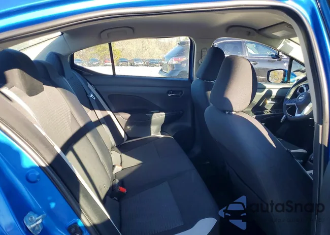 3N1CN8EV5ML832687: 72841835