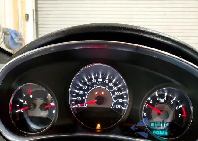 1C3CCBAB0EN208278: 99107195