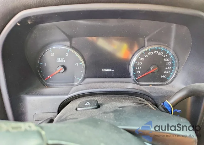 1GT12UEY8HF224811: 98693445