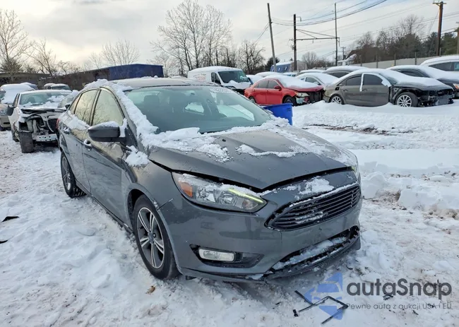 1FADP3F28JL284023: 74202535