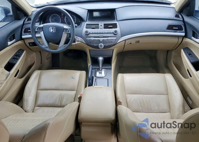 1HGCP2F65CA109148: 73713725