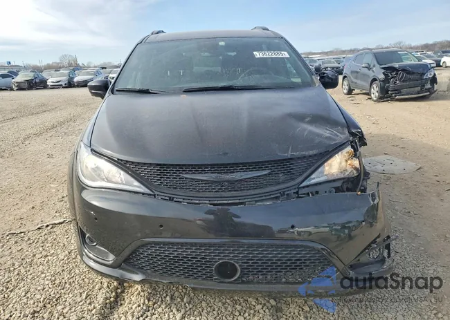 2C4RC1BG3LR111697: 73622885