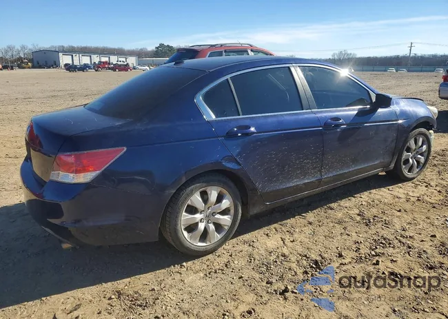 1HGCP2F81AA044975: 72444845