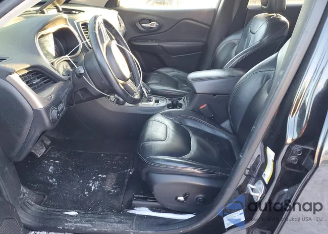 1C4PJMDSXGW300070: 73618155