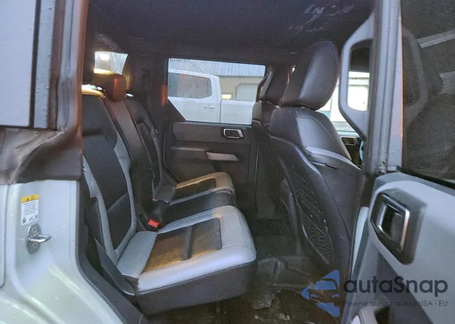 1FMDE5BH2PLB88219: 99906885