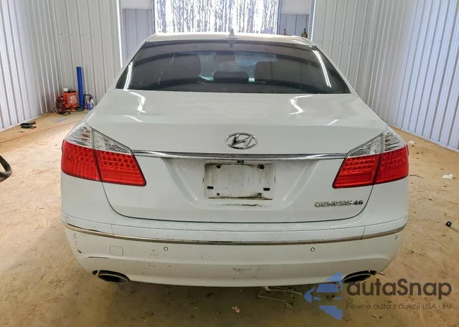 KMHGC4DF9BU116137: 74668705