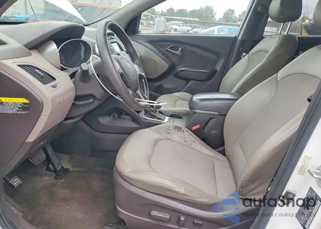 KM8JTCAFXFU999269: 74026075