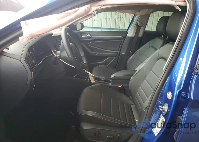 3VW7M7BU1PM040264: 99270935