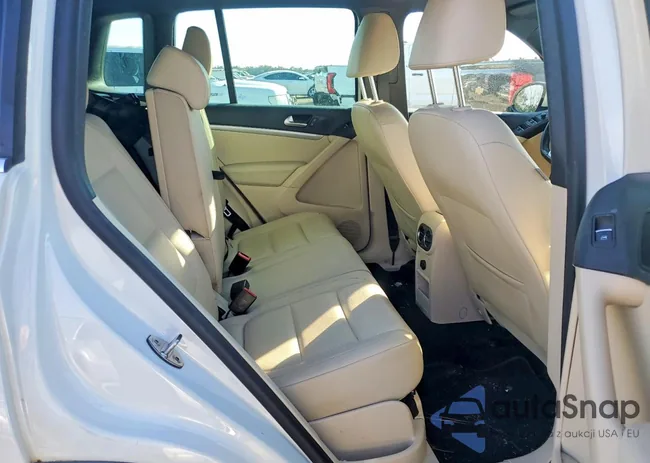 WVGBV7AX2GW046785: 74440715