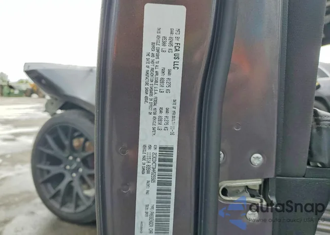 2C3CDXCT3HH525565: 72313825