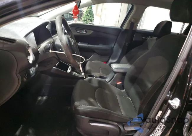 3KPF24AD1ME368777: 75350935