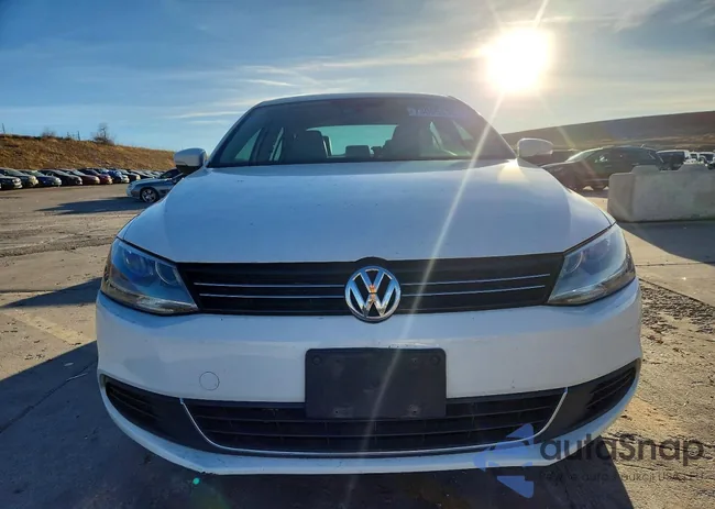 3VWD07AJ0EM383277: 73095835