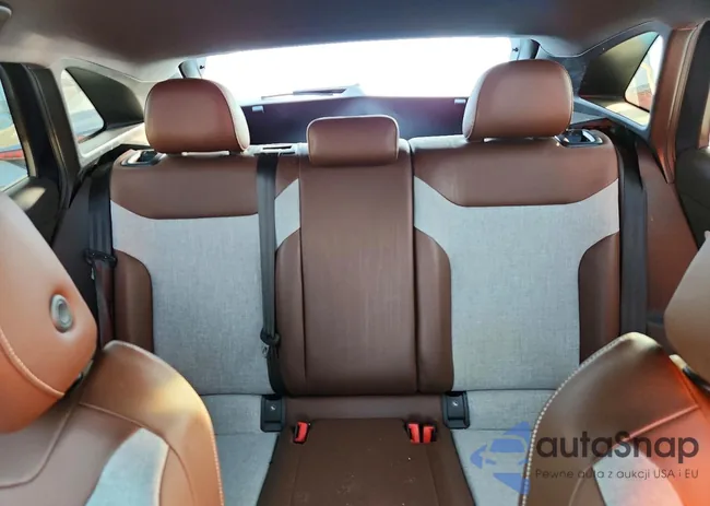 1V2BMPE8XPC054420: 99739905