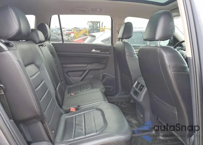 1V2NR2CA4JC547718: 97999405