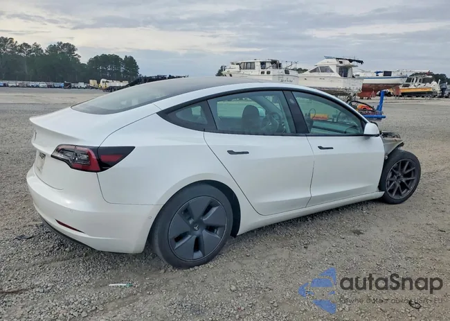 5YJ3E1EA7MF852083: 73744275