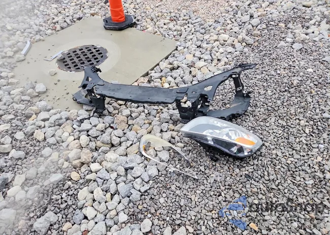 YV1612FHXD1208736: 99853035