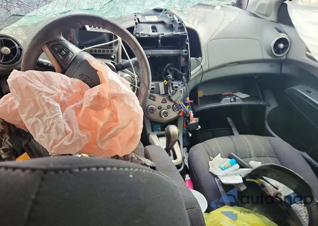 1G1JC5SH8D4107557: 99908125